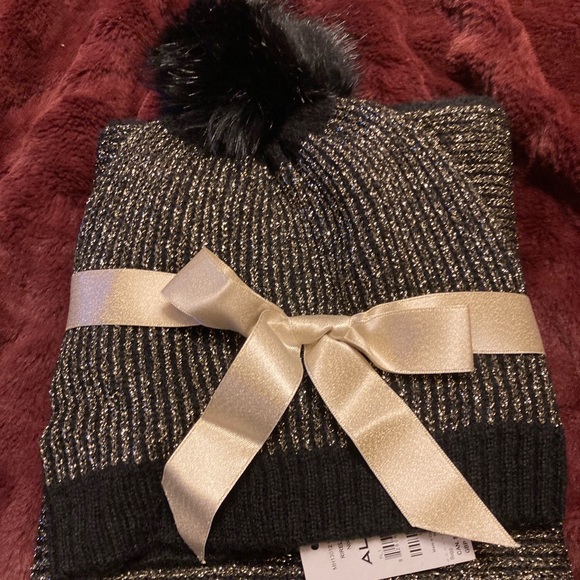 Aldo Accessories - Aldo women Bom-Bom hats & scarf set